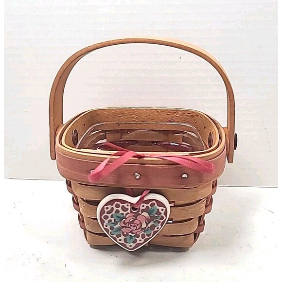 Vintage Longaberger 1995 Small Berry Basket Heart Sentiments Tie On - Picture 1 of 7
